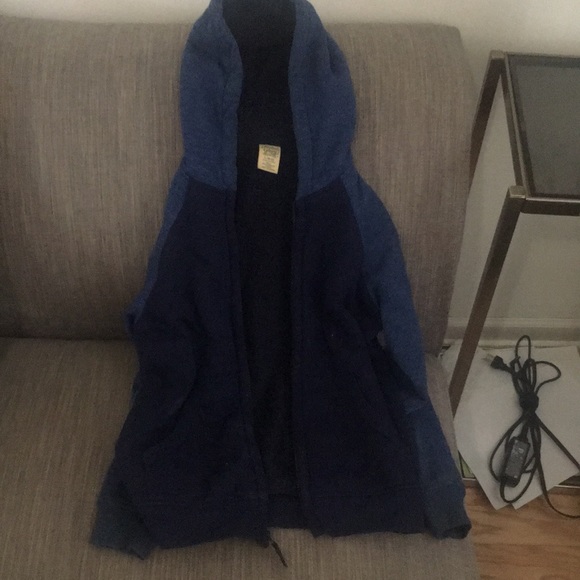 Sweater - Picture 1 of 1